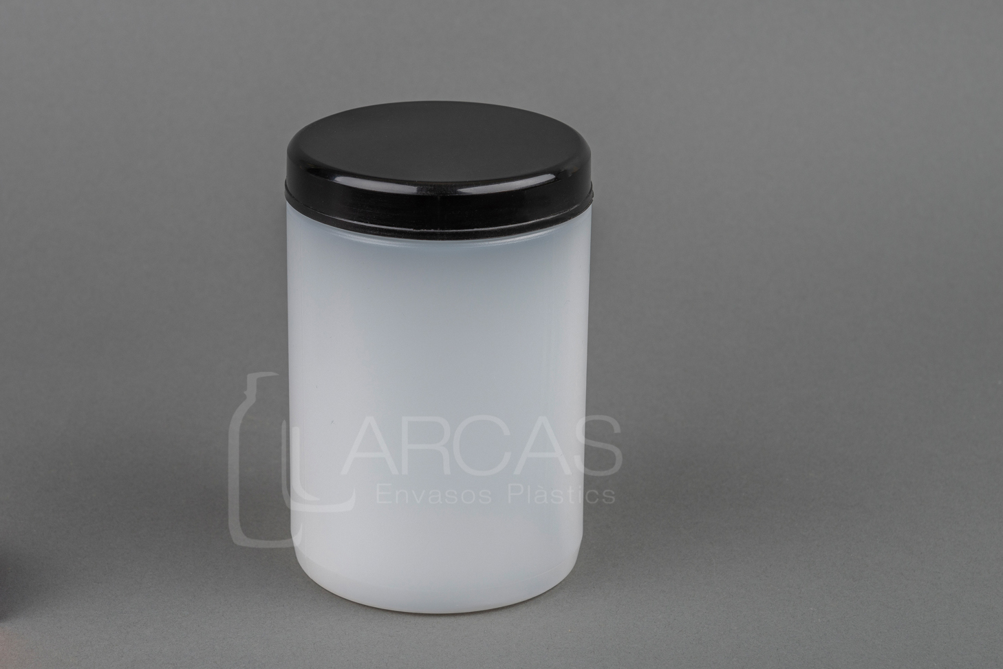 Fabricación de Tarro rosca 1000cc HDPE natural- Tapa negra + Obturador