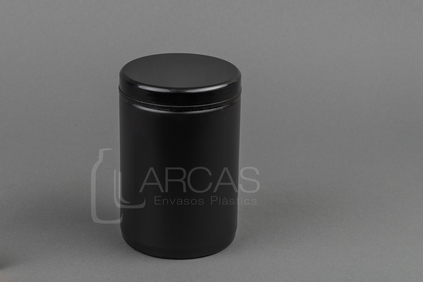 Fabricación de Tarro rosca 1000cc HDPE negro- Tapa negra + Obturador