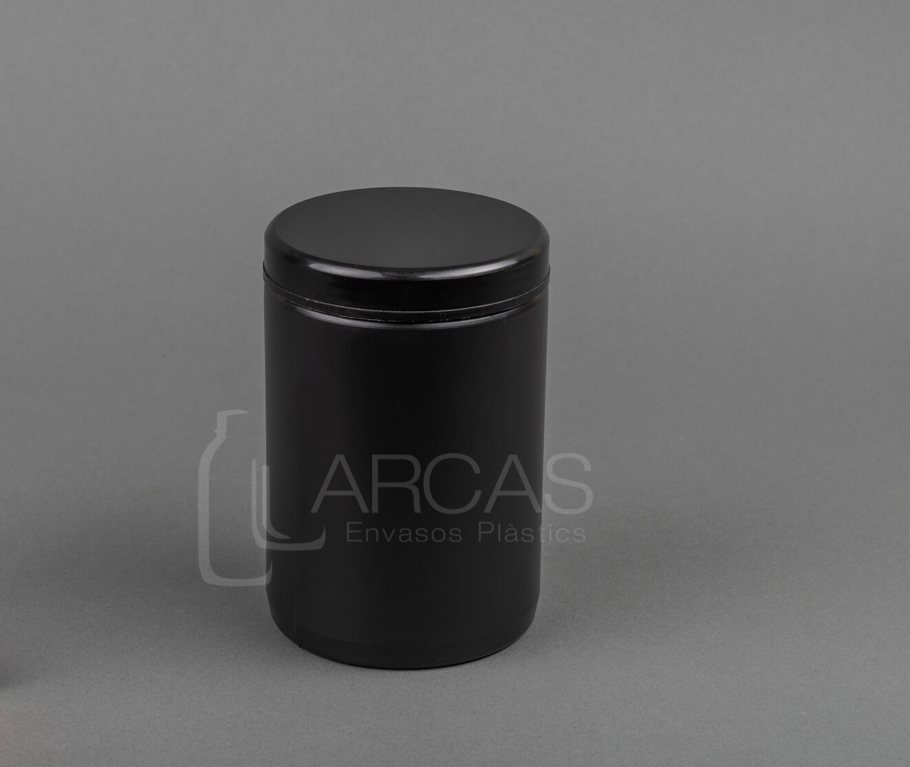 Fabricación de Tarro rosca 1250cc HDPE negro- Tapa negra + Obturador
