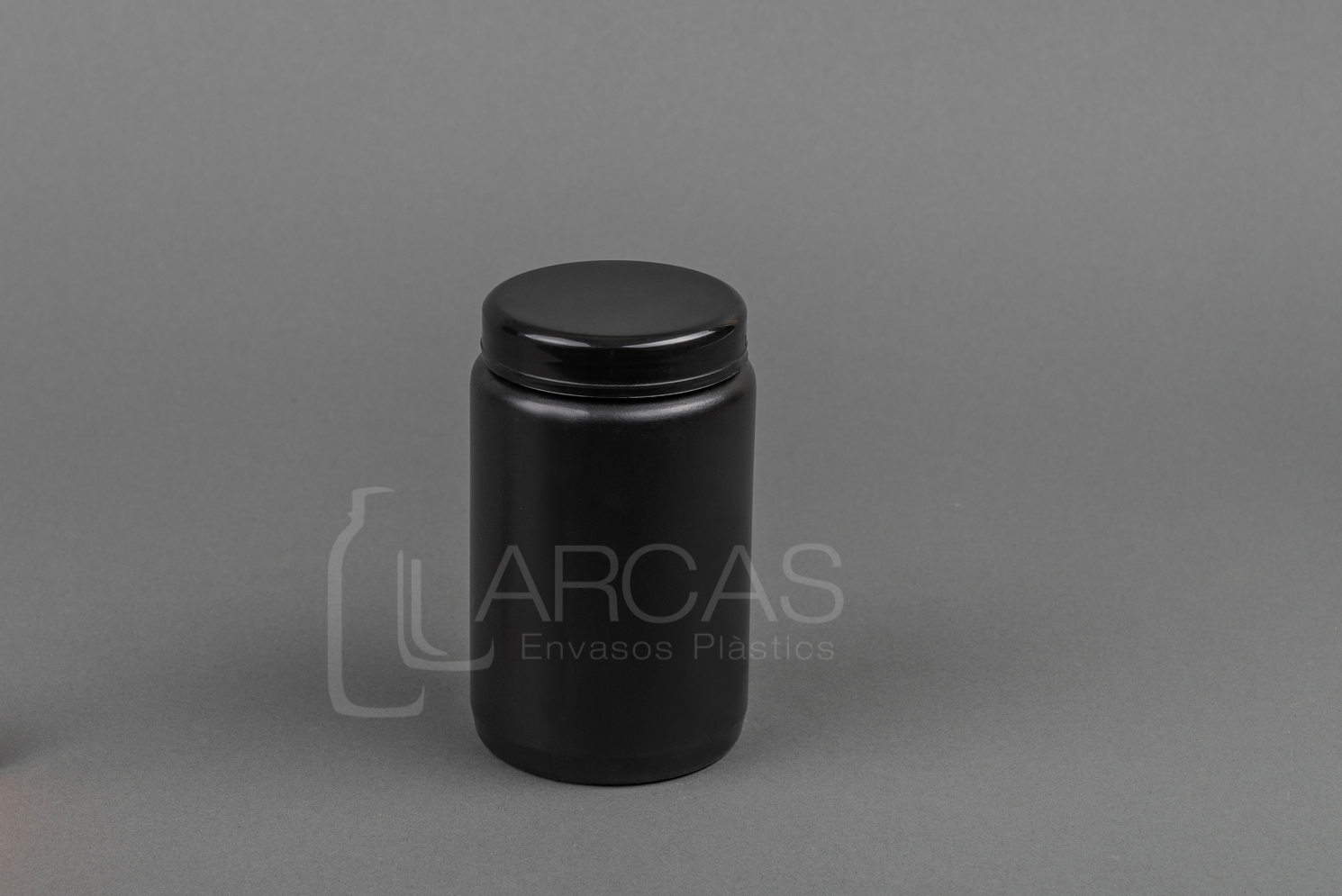 Fabricación de Tarro rosca 500cc HDPE negro- Tapa negra + Obturador